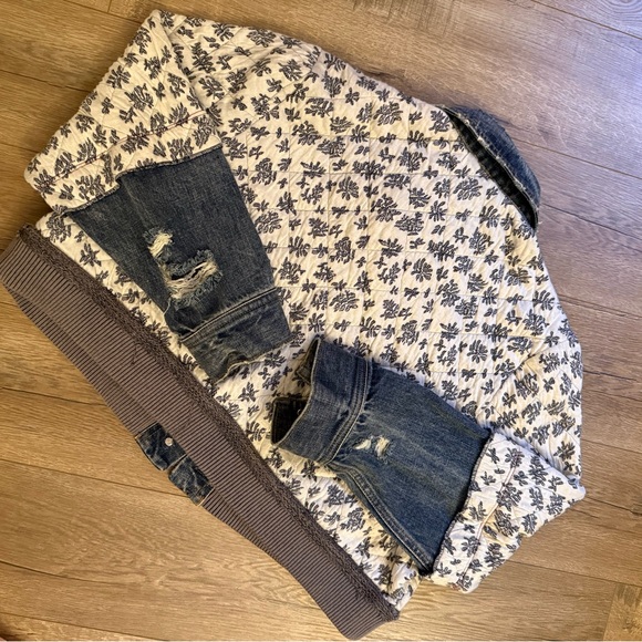 Free People Ditsy Denim Quilted Dolman Jacket. Women’s size XS/S - Picture 5 of 7